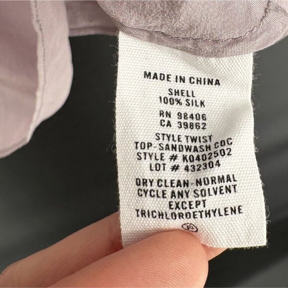 Theory Women's Twist Front Sleeveless Silk Top XS In Sandwash Lilac Old Money - Picture 6 of 8